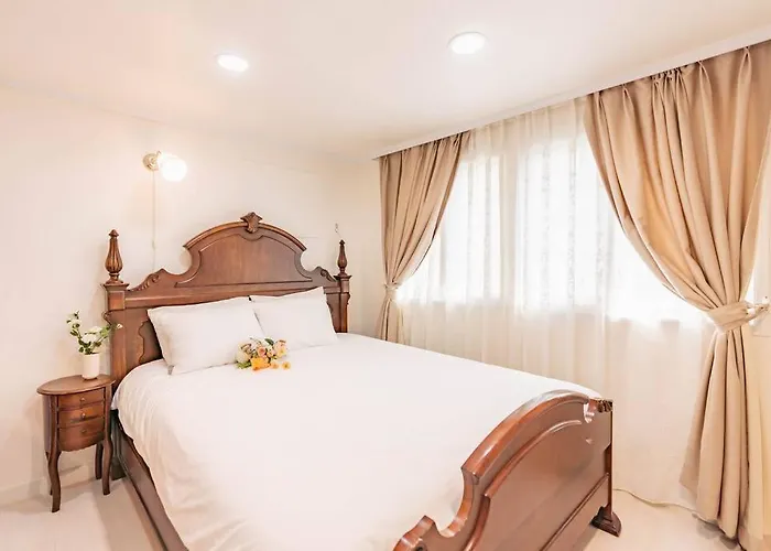 House For Large Families, Metro 2min, #security Villa *