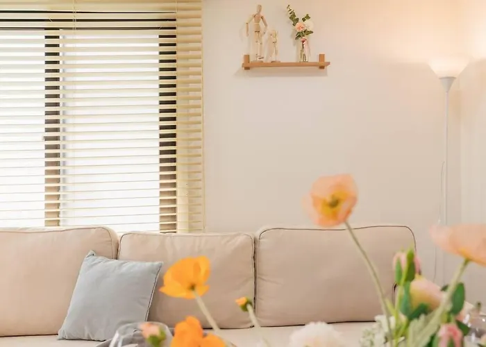 House For Large Families, Metro 2min, #security *