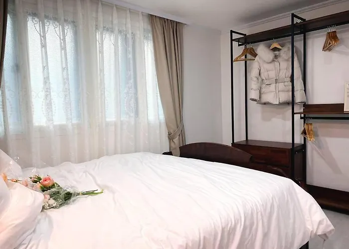 Villa House For Large Families, Metro 2min, #security