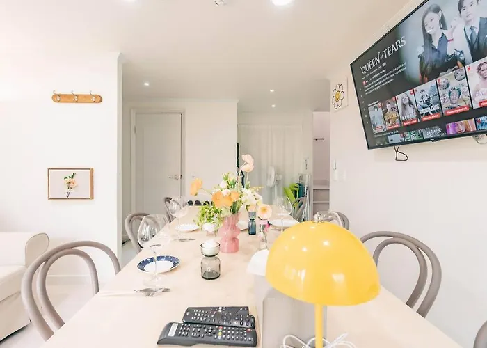 Villa House For Large Families, Metro 2min, #security